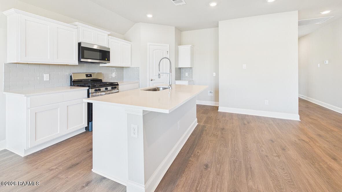120 Harvest Falls Drive, Broussard, LA
