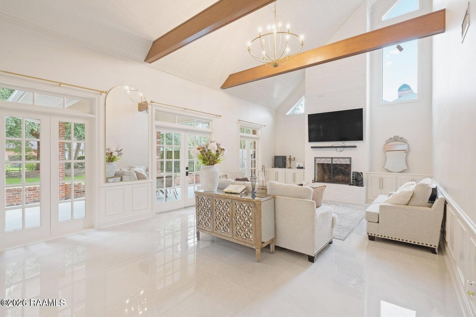 215 Spyglass