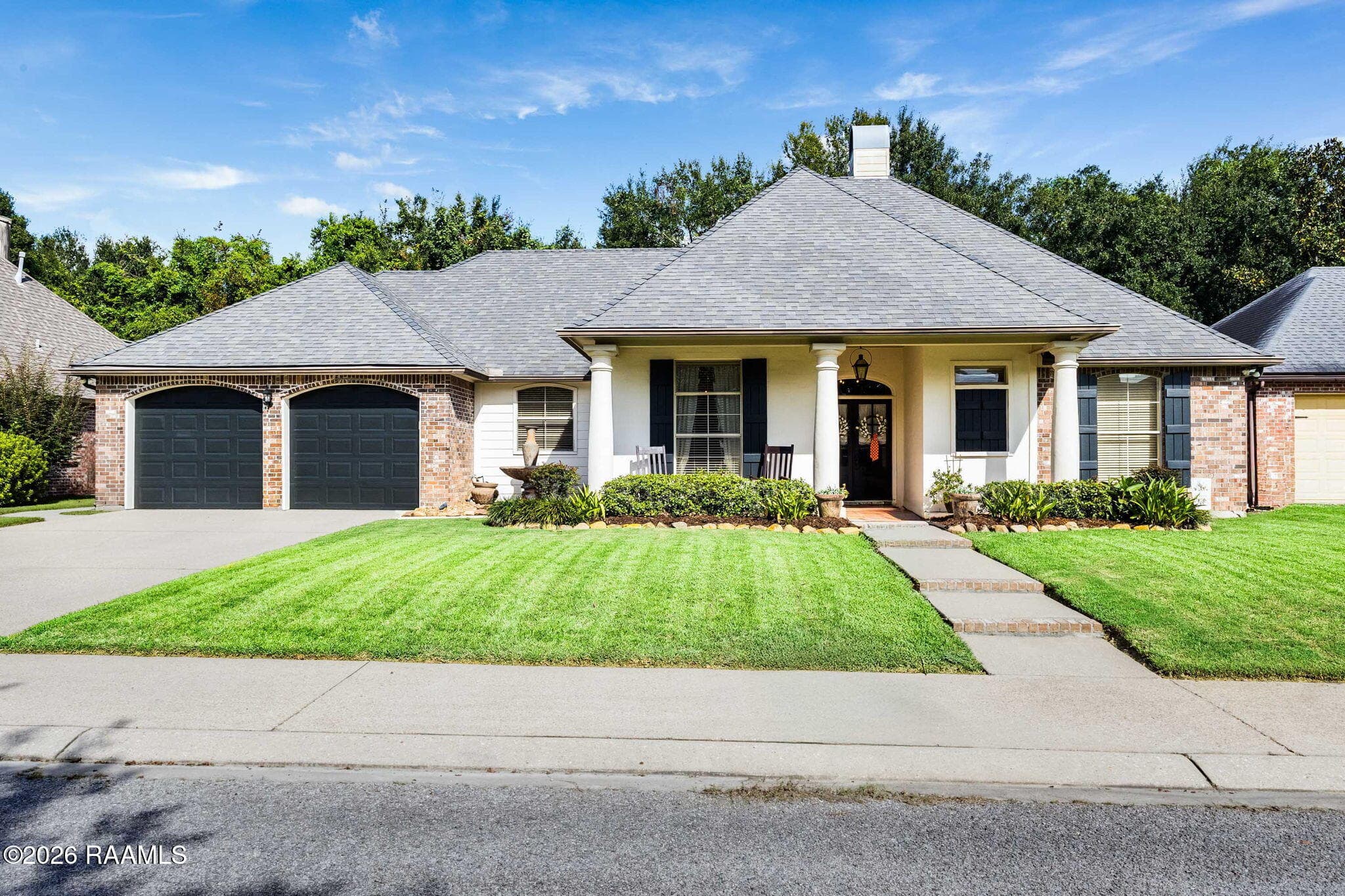 402 Southlake Circle, Youngsville, LA, 70592