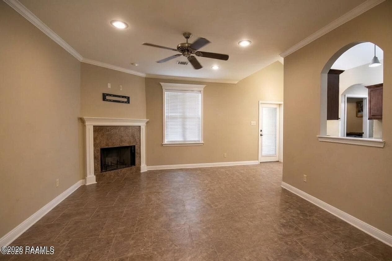 Living Room (1)