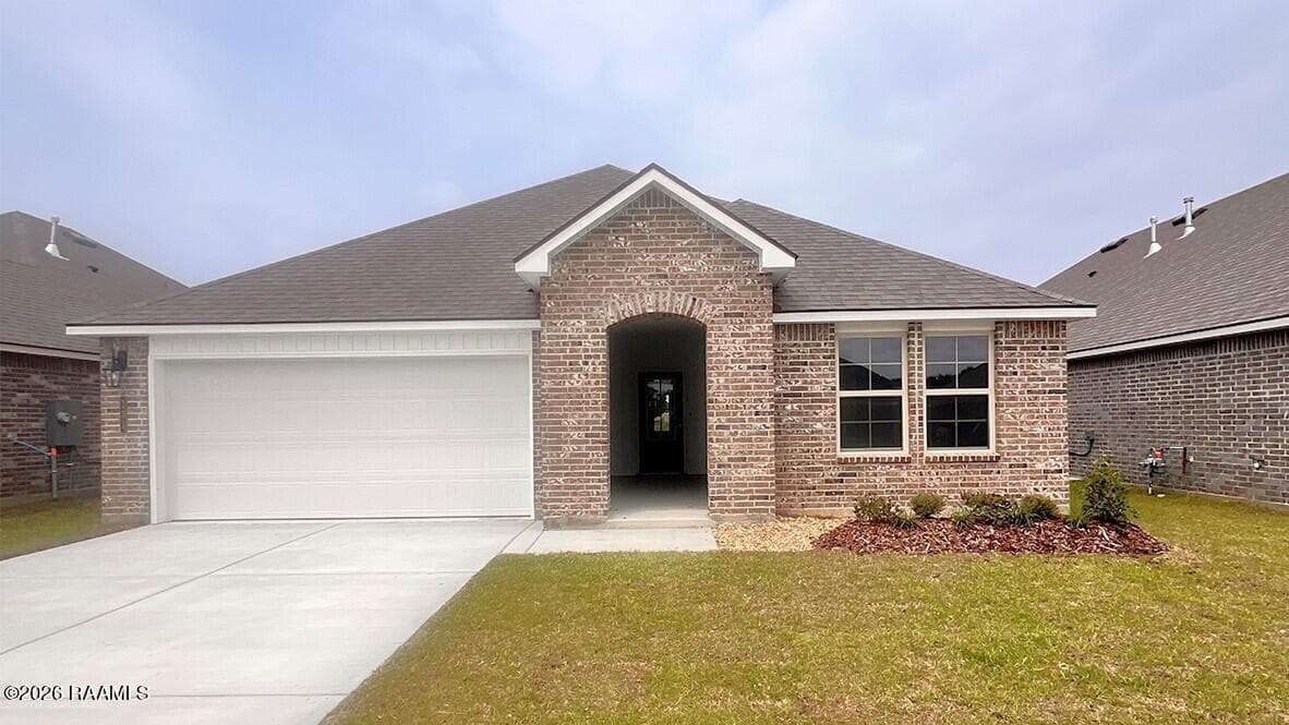 131 Lake Ridge Drive, Broussard, LA, 70518
