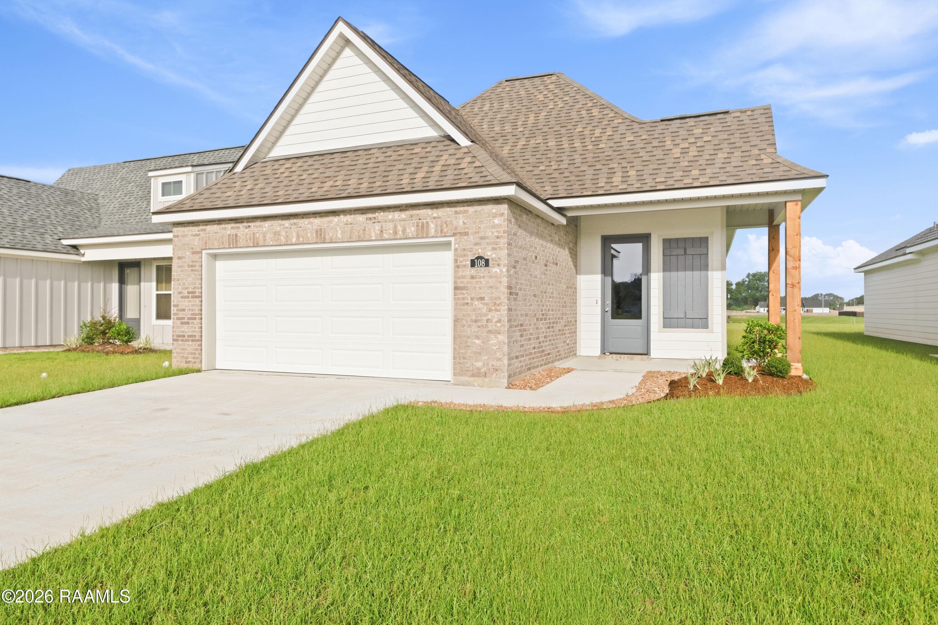 108 Blushing Groom Drive, Carencro, LA, 70520