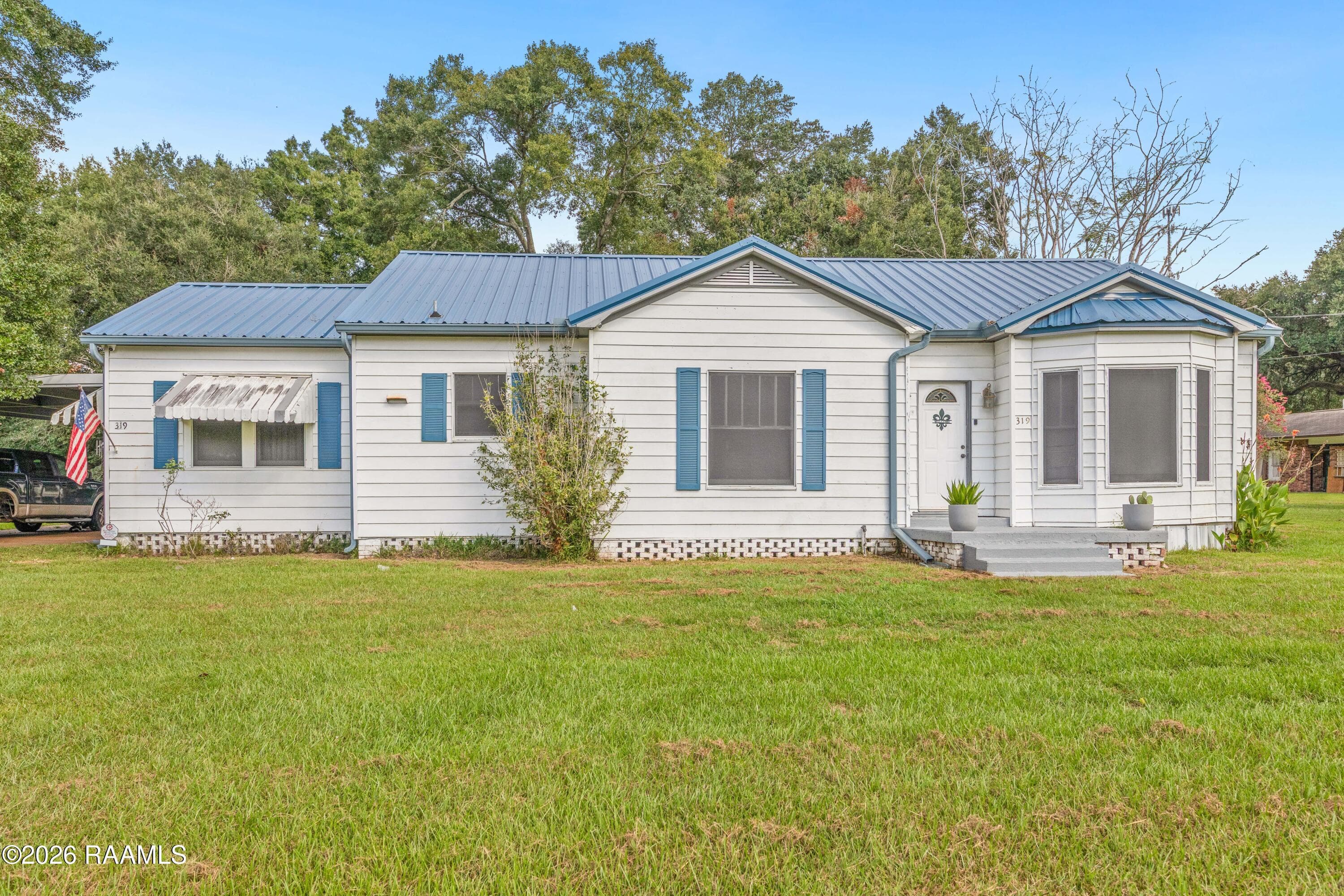 319 Duffy Avenue, Sunset, LA, 70584